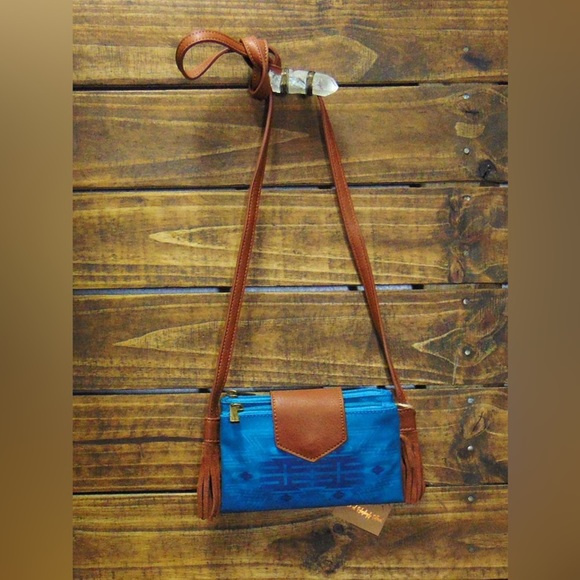 Catchfly Western Tassel Turquoise Crossbody Wallet Purse NEW - Picture 2 of 9